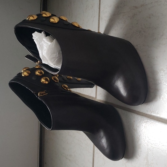 Gucci Babouska Studded Booties... brown.. Excellent condition! - Picture 7 of 9